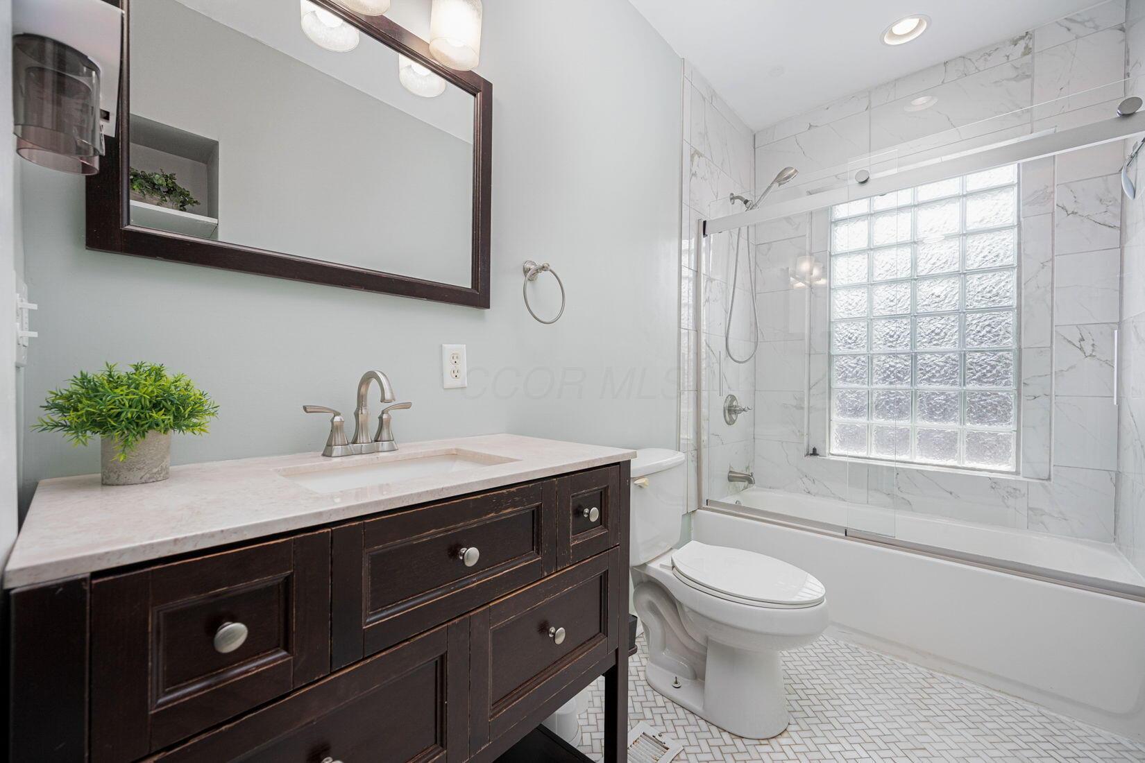 1479 Lockbourne Road Columbus, OH 43206 - Photo 17 of 54 21-web-or-mls-1479 Lockbourne Rd, Columb