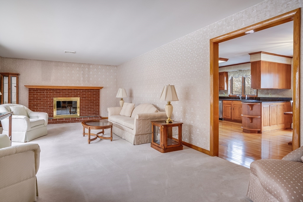 6 Stadium Road Methuen, MA 01844 - Photo 4 of 30 Gallery Image 4