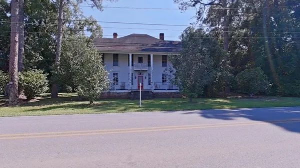 $335,000 | 530 6th Avenue Southeast, Cairo, GA 39828