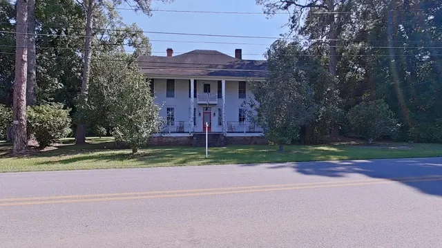 $335,000 | 530 6th Avenue Southeast, Cairo, GA 39828