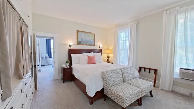 $335,000 | 530 6th Avenue Southeast, Cairo, GA 39828