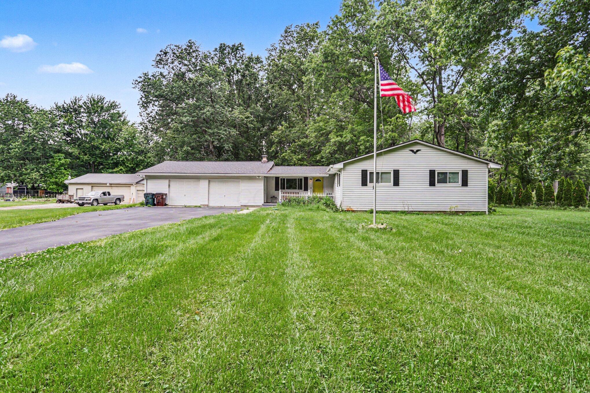4905 Babbitt Road New Albany, OH 43054 - Photo 2 of 6