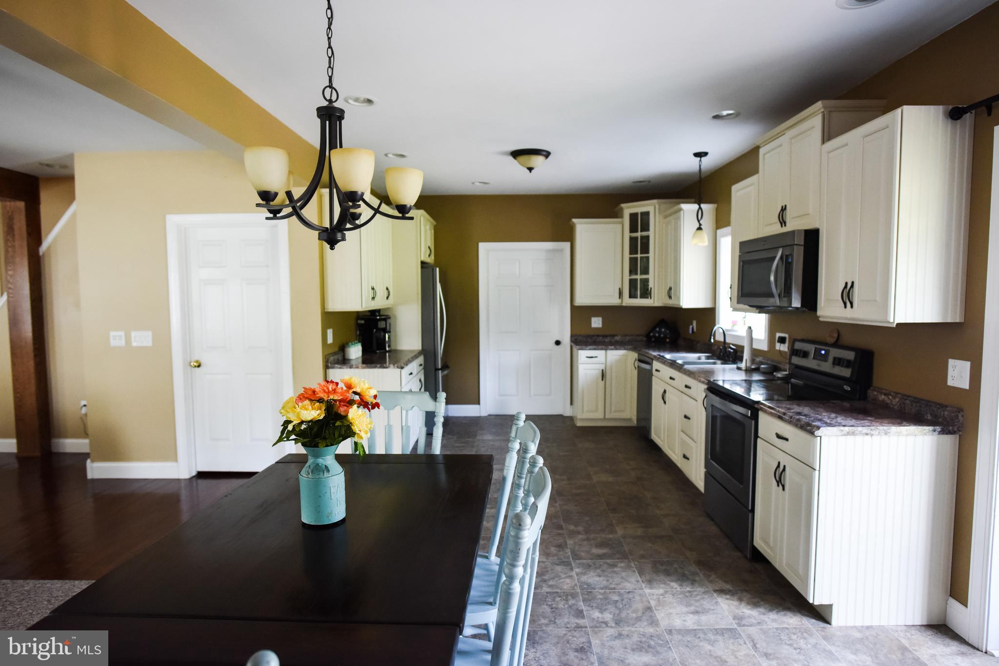 641 Schubert Road Bethel, PA 19507 - Photo 7 of 68 Kitchen