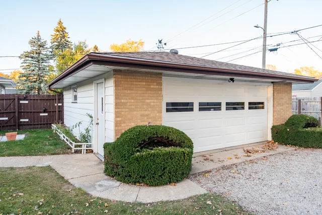 $268,000 | 2217 Joanna Avenue, Zion, IL 60099