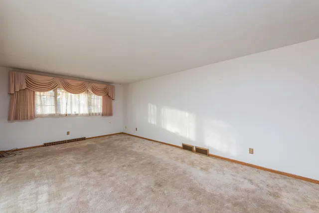 $268,000 | 2217 Joanna Avenue, Zion, IL 60099