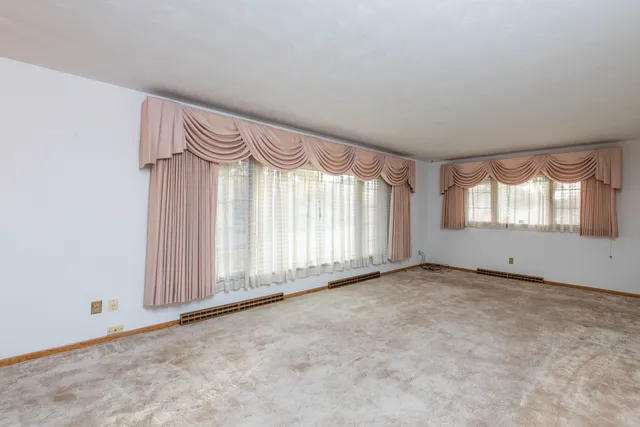 $268,000 | 2217 Joanna Avenue, Zion, IL 60099