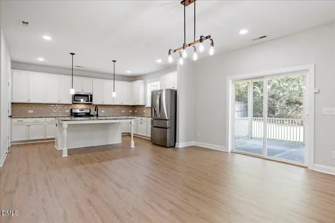 $550,000 | 2104 Temple Hills Way, Fuquay-Varina, NC 27526