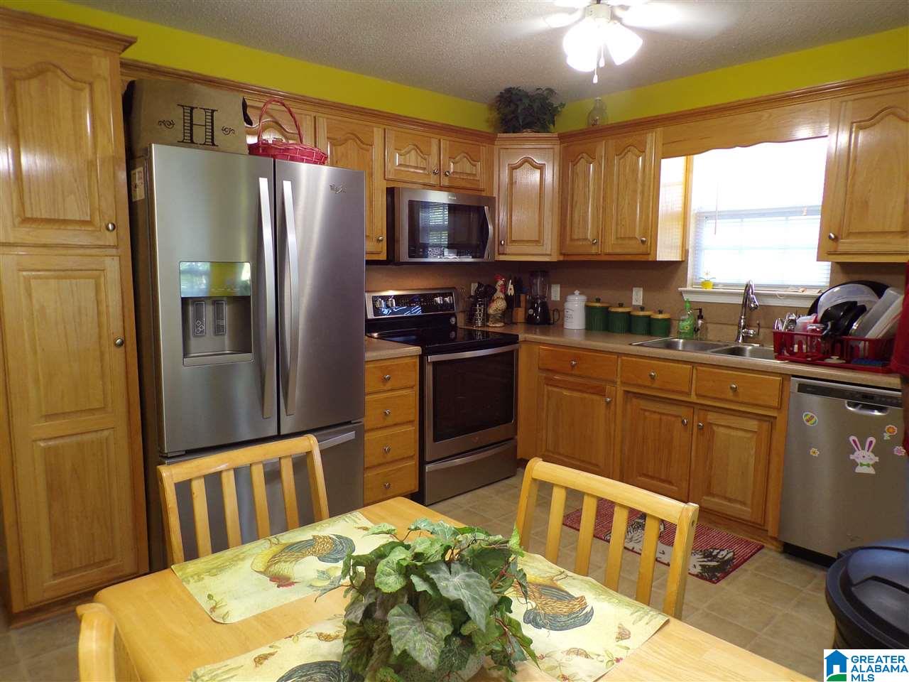 1405 4th Street Northwest Center Point, AL 35215 - Photo 2 of 32