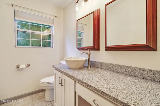 $360,000 | 642 Pigeon Ridge Road, Crossville, TN 38572