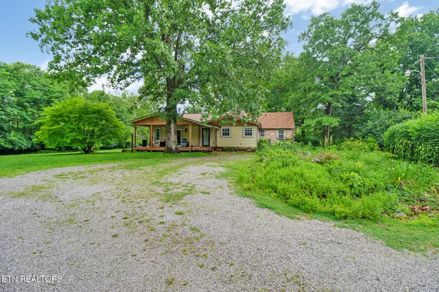 $360,000 | 642 Pigeon Ridge Road, Crossville, TN 38572