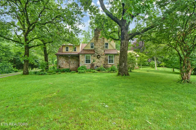 $360,000 | 642 Pigeon Ridge Road, Crossville, TN 38572