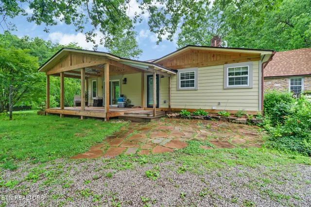 $360,000 | 642 Pigeon Ridge Road, Crossville, TN 38572