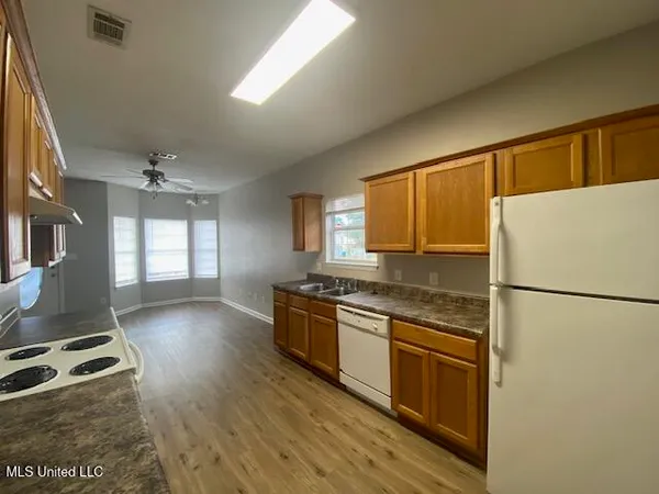 $1,200 | 5549 Quail Creek Circle, Diberville, MS 39540