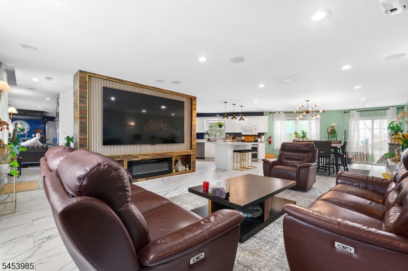 640 Riverside Avenue Lyndhurst, NJ 07071 - Photo 2 of 24 Gallery Image 2