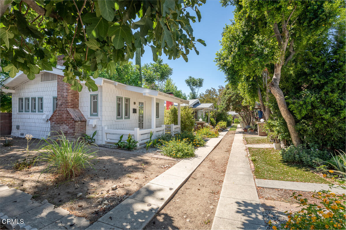 100 Palmetto Drive, Unit 6 Pasadena, CA 91105 - Photo 2 of 20 3.100 Palmetto_6_159v1_mls