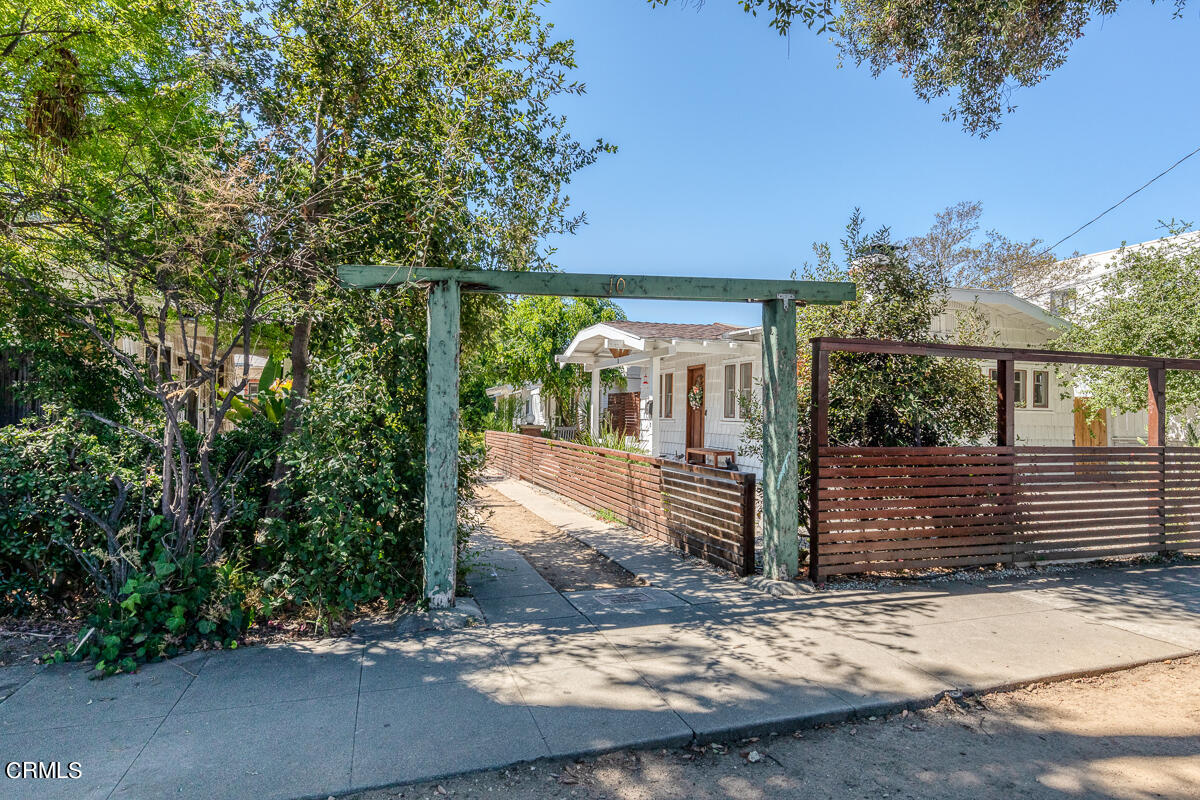 100 Palmetto Drive, Unit 6 Pasadena, CA 91105 - Photo 19 of 20 19.100 Palmetto_6_165v1_mls