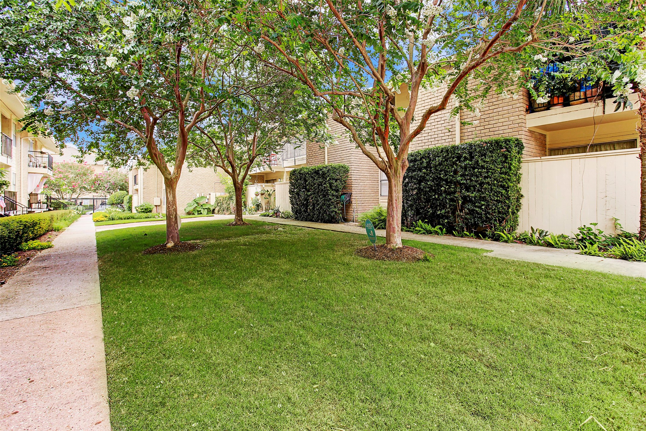 3131 Cummins Street, Unit 31 Houston, TX 77027 - Photo 24 of 26