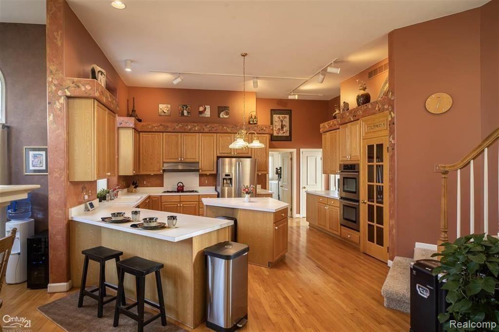 4103 Oak Tree Circle Rochester, MI 48306 - Photo 16 of 60