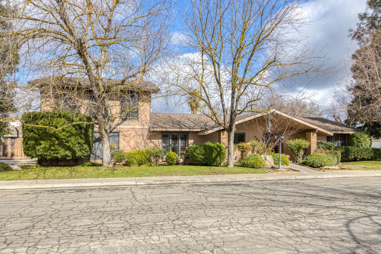 730 West Huntsman Avenue Reedley, CA 93654 - Photo 4 of 38 Gallery Image 4