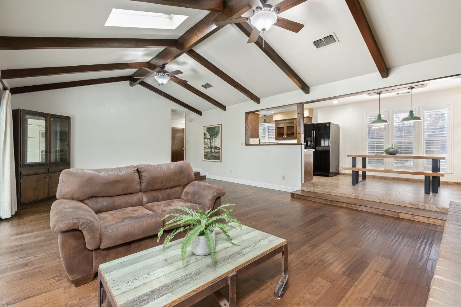 730 West Huntsman Avenue Reedley, CA 93654 - Photo 10 of 38 Gallery Image 10