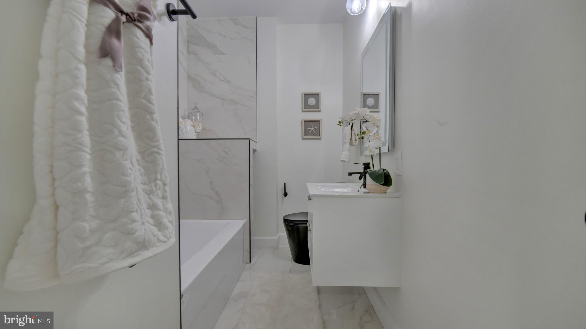 607 K Street Northeast Washington, DC 20002 - Photo 43 of 81 Owner’s Bathroom