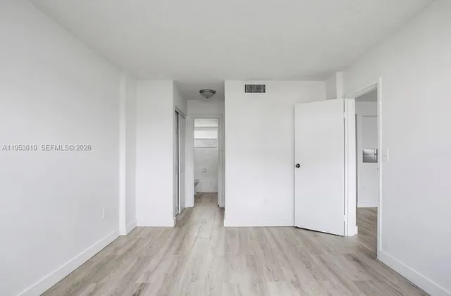 $2,000 | 14140 Southwest 84th Street, Unit 104H, Miami, FL 33183