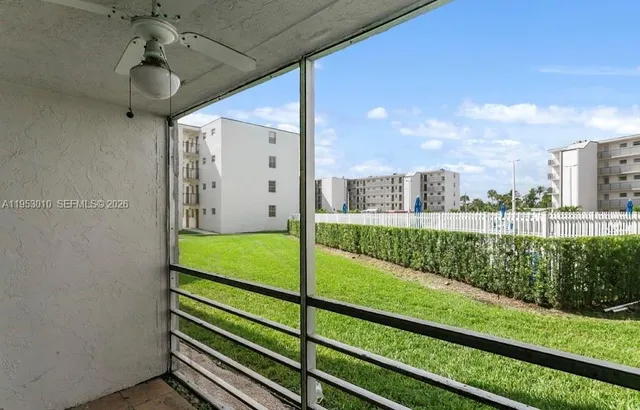 $2,000 | 14140 Southwest 84th Street, Unit 104H, Miami, FL 33183