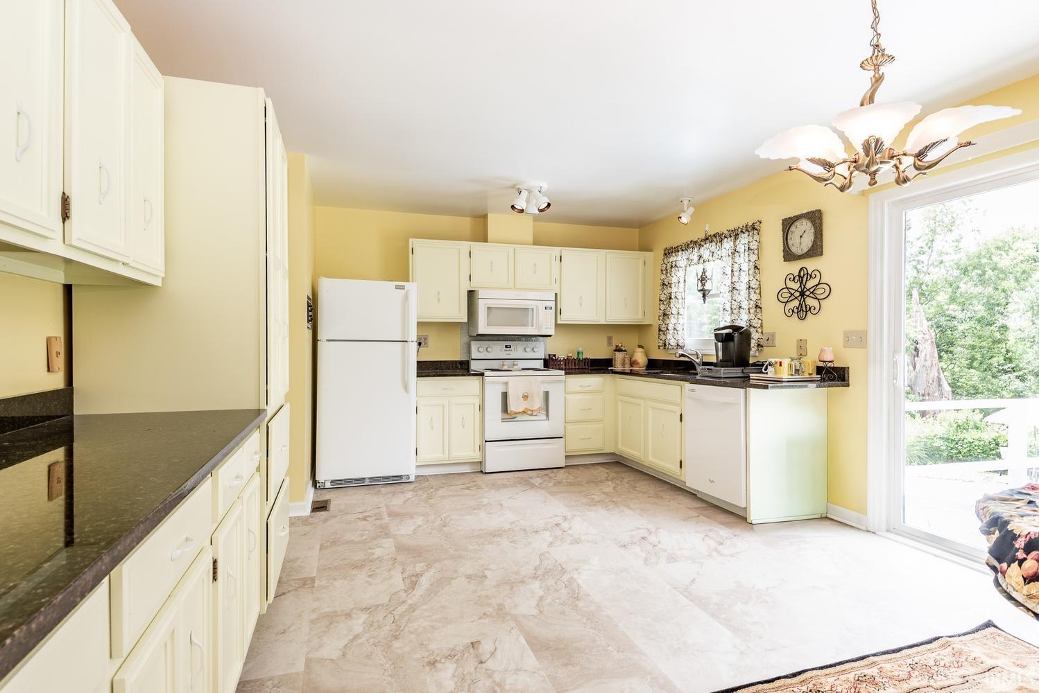 3019 North Ramble Road West Bloomington, IN 47408 - Photo 10 of 24