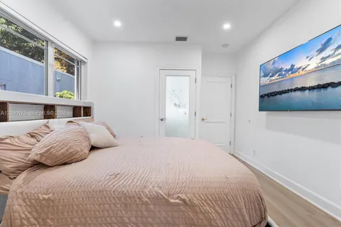 $899,000 | 2231 Southwest 17th Street, Miami, FL 33145