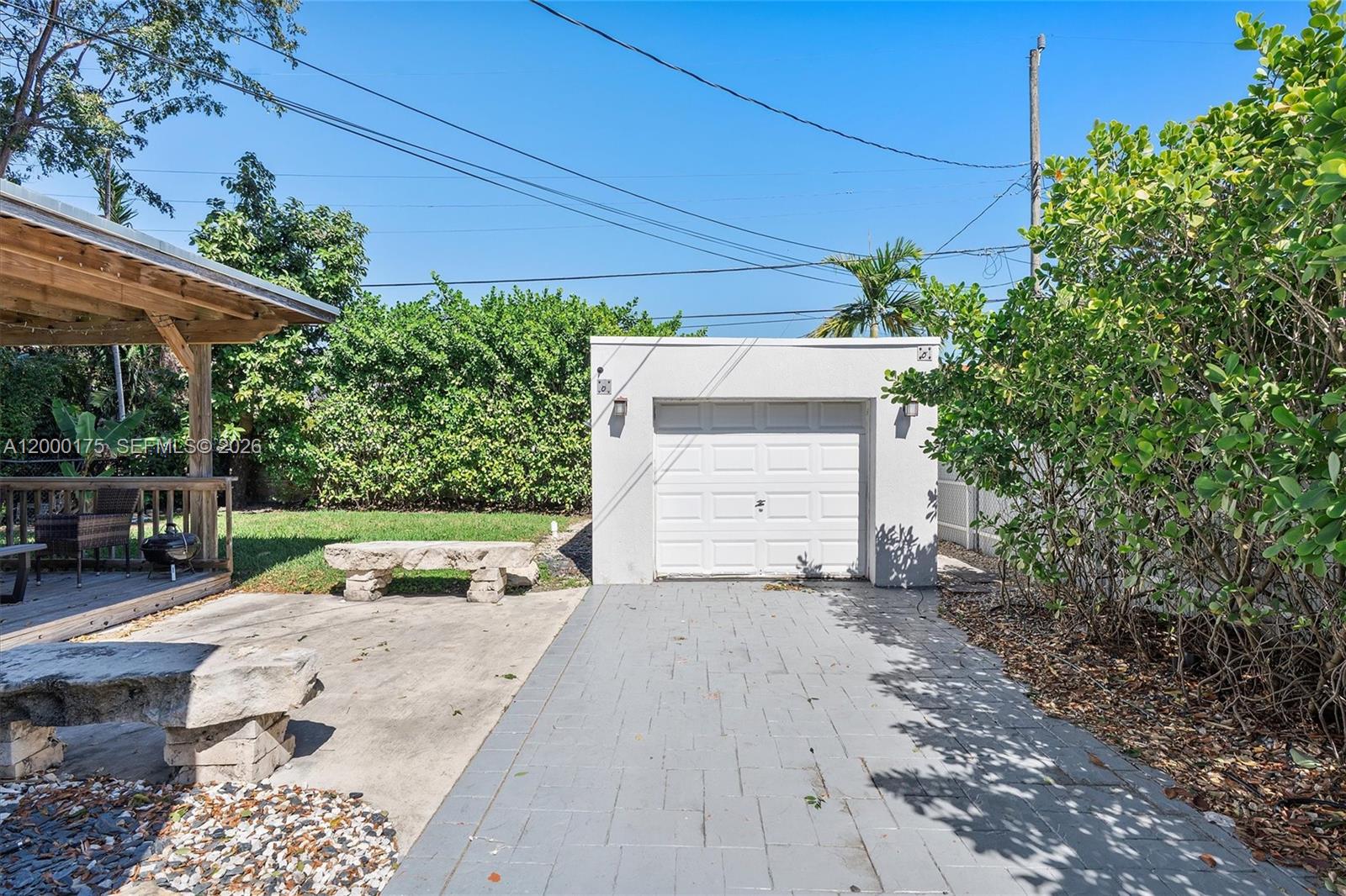 2231 Southwest 17th Street Miami, FL 33145 - Photo 29 of 39