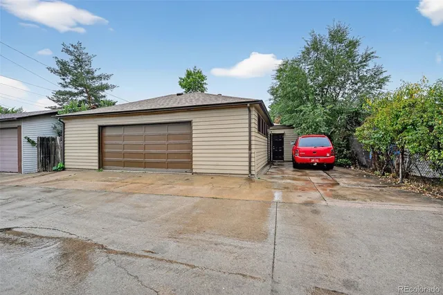a backyard of a house