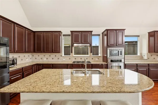 $4,100 | 2941 Aerial Drive, Frisco, TX 75033