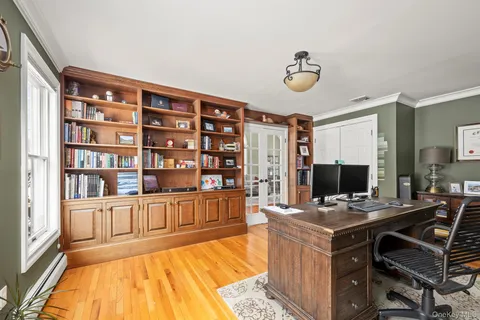 $895,000 | 17 Elm Street, Red Hook, NY 12571