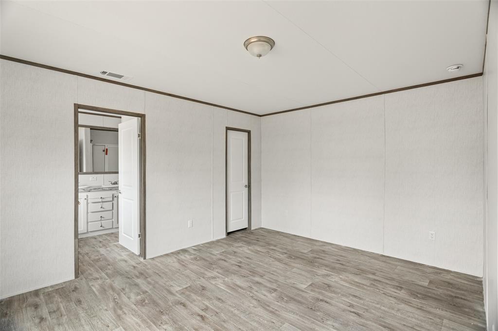 4510 Tennessee Trail Granbury, TX 76048 - Photo 14 of 25