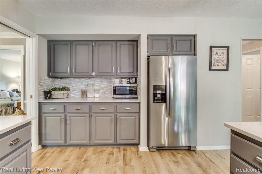 1635 North Kilburn Road Rochester Hills, MI 48306 - Photo 20 of 62