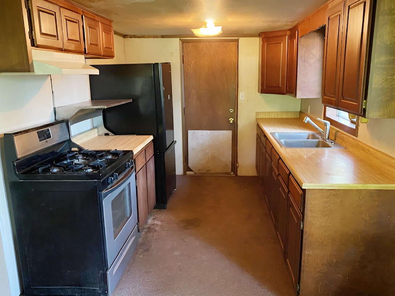 191 Gibson Street Merlin, OR 97532 - Photo 6 of 12 IMG_1982