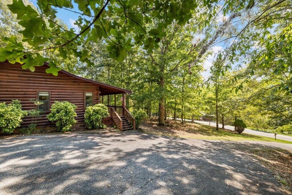 461 Gibbs Road Blairsville, GA 30512 - Photo 2 of 36 Gallery Image 2