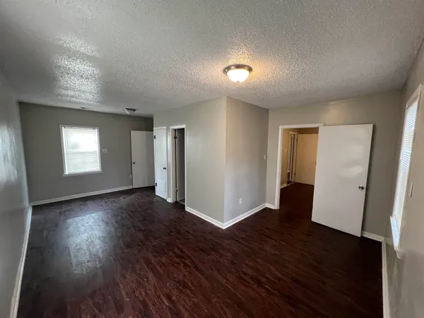 $1,350 | 318 Red Oak Street, Memphis, TN 38112