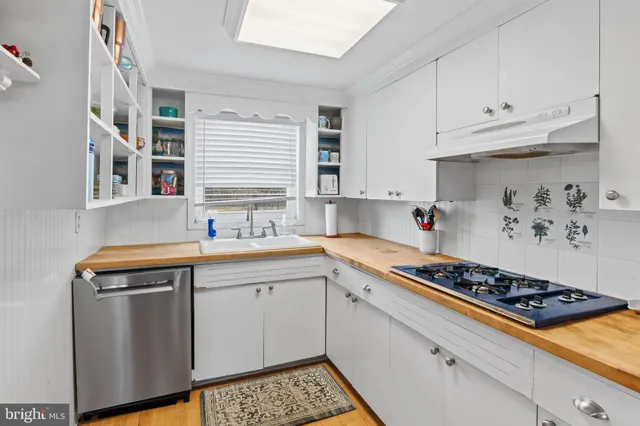 $310,000 | 26810 Cash Corner Road, Crisfield, MD 21817