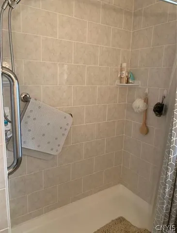 $2,200 | 904 Crawford Avenue, Syracuse, NY 13224