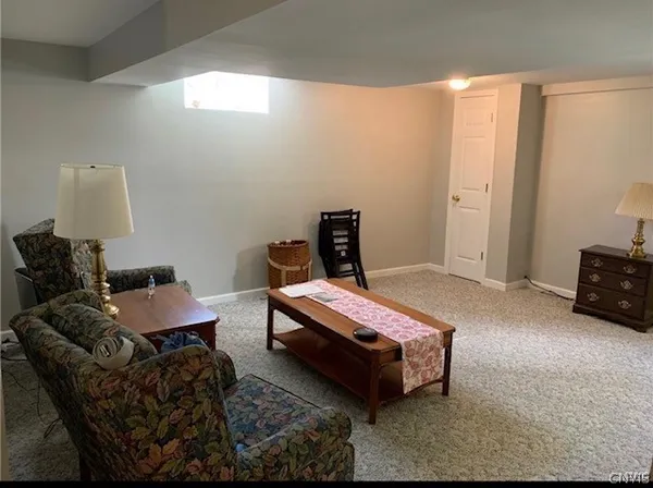 $2,200 | 904 Crawford Avenue, Syracuse, NY 13224