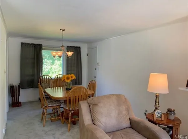 $2,200 | 904 Crawford Avenue, Syracuse, NY 13224