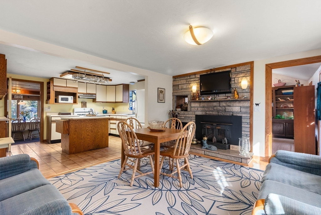 25 Crooked River Road Wareham, MA 02571 - Photo 8 of 30