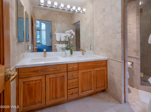 $4,995,000 | 3827 Lupine Drive, Unit B, Vail, CO 81657