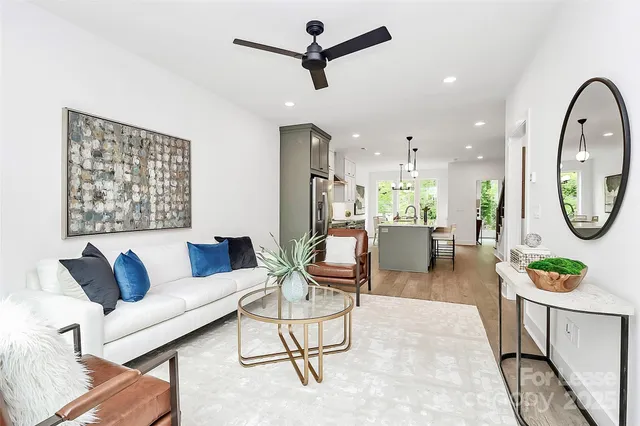 $3,500 | 1748 Arnold Drive, Charlotte, NC 28205