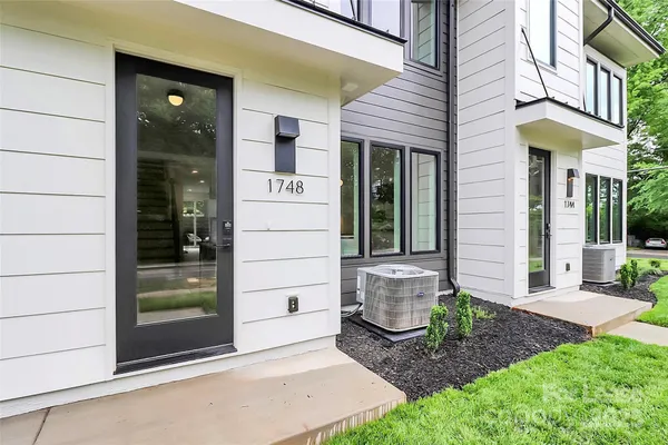 $3,500 | 1748 Arnold Drive, Charlotte, NC 28205