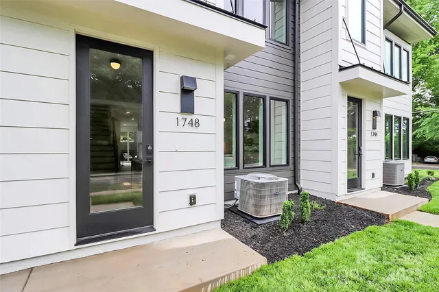 $3,500 | 1748 Arnold Drive, Charlotte, NC 28205