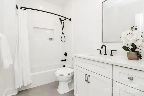 $3,500 | 1748 Arnold Drive, Charlotte, NC 28205