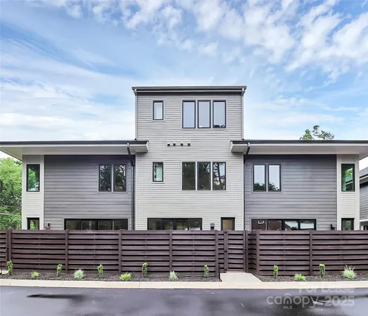 $3,500 | 1748 Arnold Drive, Charlotte, NC 28205