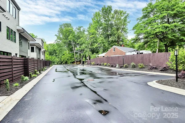 $3,500 | 1748 Arnold Drive, Charlotte, NC 28205